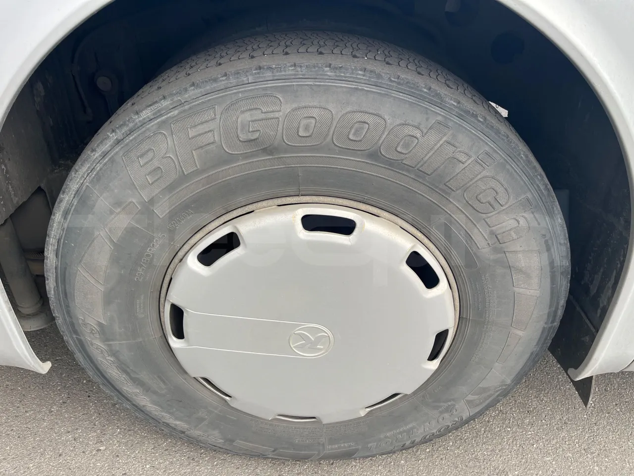 Setra S315 UL/ Euro 3 - 260 Kw - 12 Mt - tread condition second axle tires left