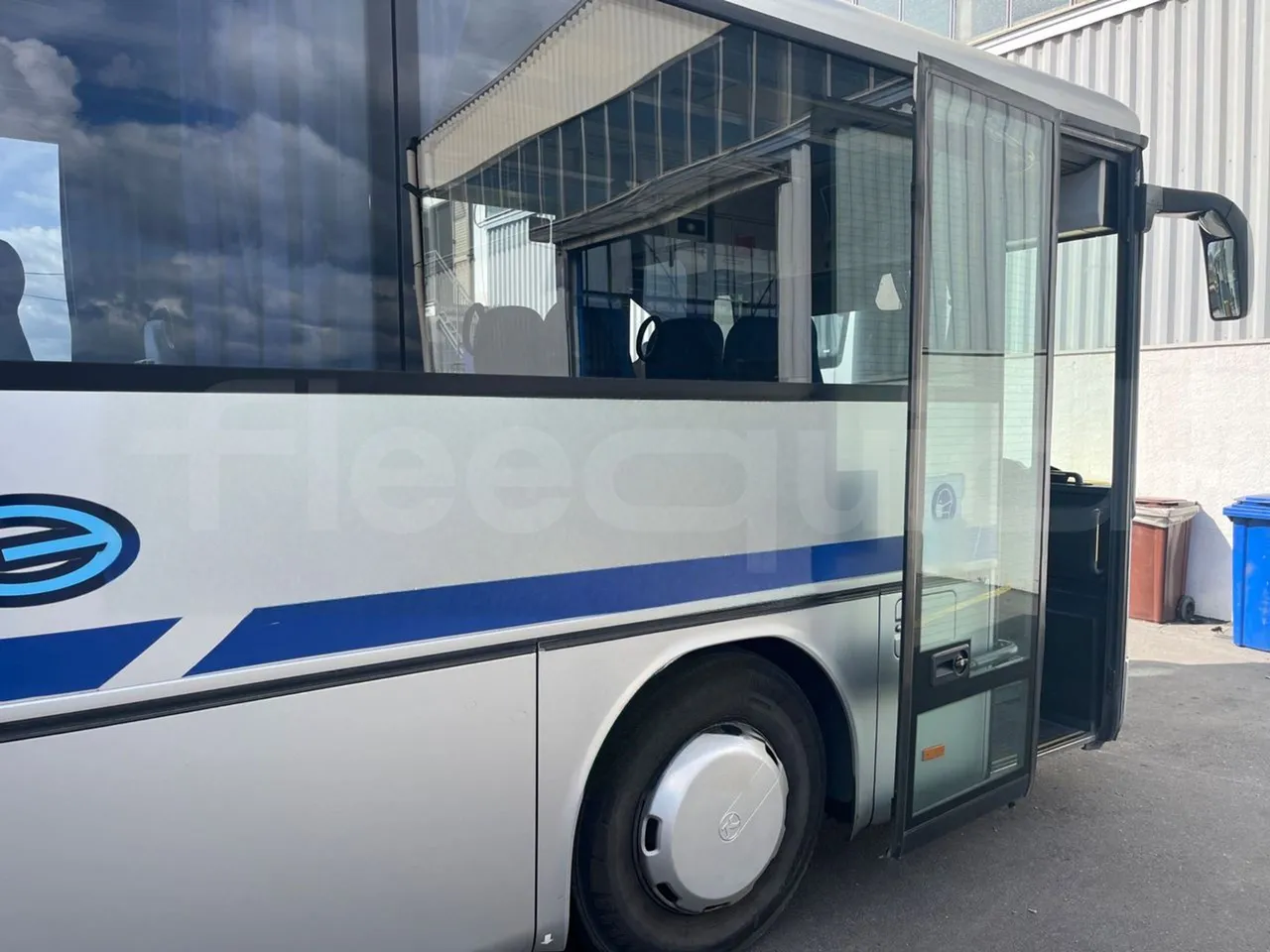Setra S315 UL/ Euro 3 - 260 Kw - 12 Mt - platform open photo