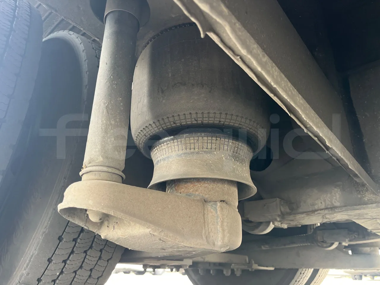 Setra S315 UL/ Euro 3 - 260 Kw - 12 Mt - axle 2 shock absorbers 2 left