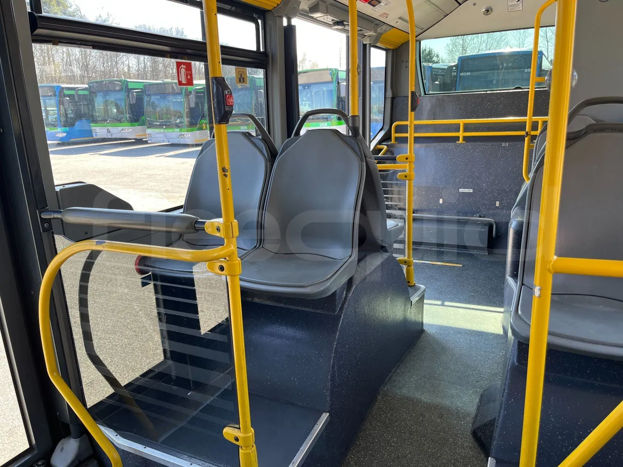 Mercedes-Benz Citaro G 0530 - Euro5 - 260kW - 17.940mt - armrest detail photo