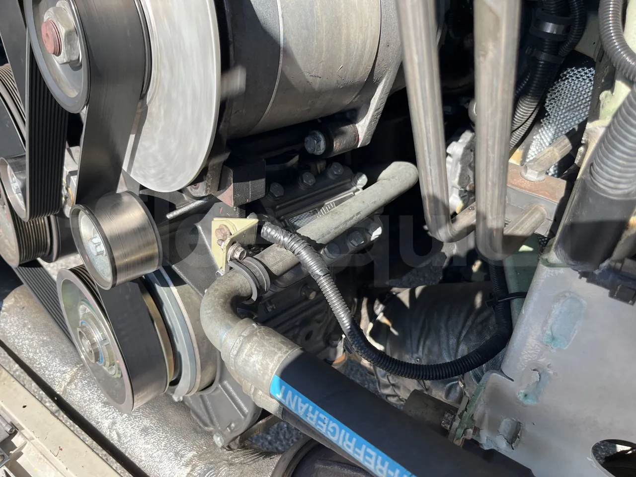 Mercedes-Benz Citaro G 0530 - Euro5 - 260kW - 17.940mt - air conditioning compressor