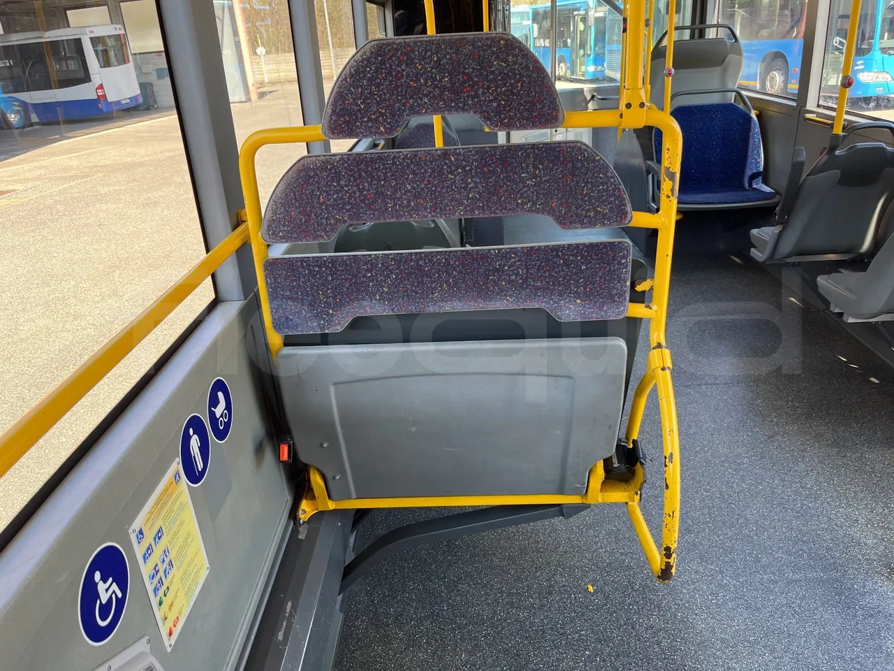 Mercedes-Benz Citaro G 0530 - Euro5 - 260kW - 17.940mt - folding seat photo