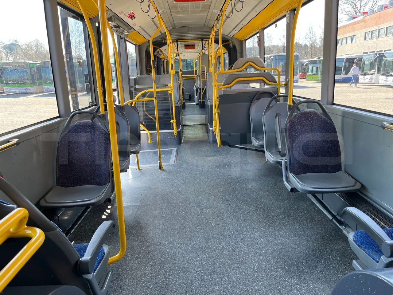 Mercedes-Benz Citaro G 0530 - Euro5 - 260kW - 17.940mt - interior reverse seats driver height