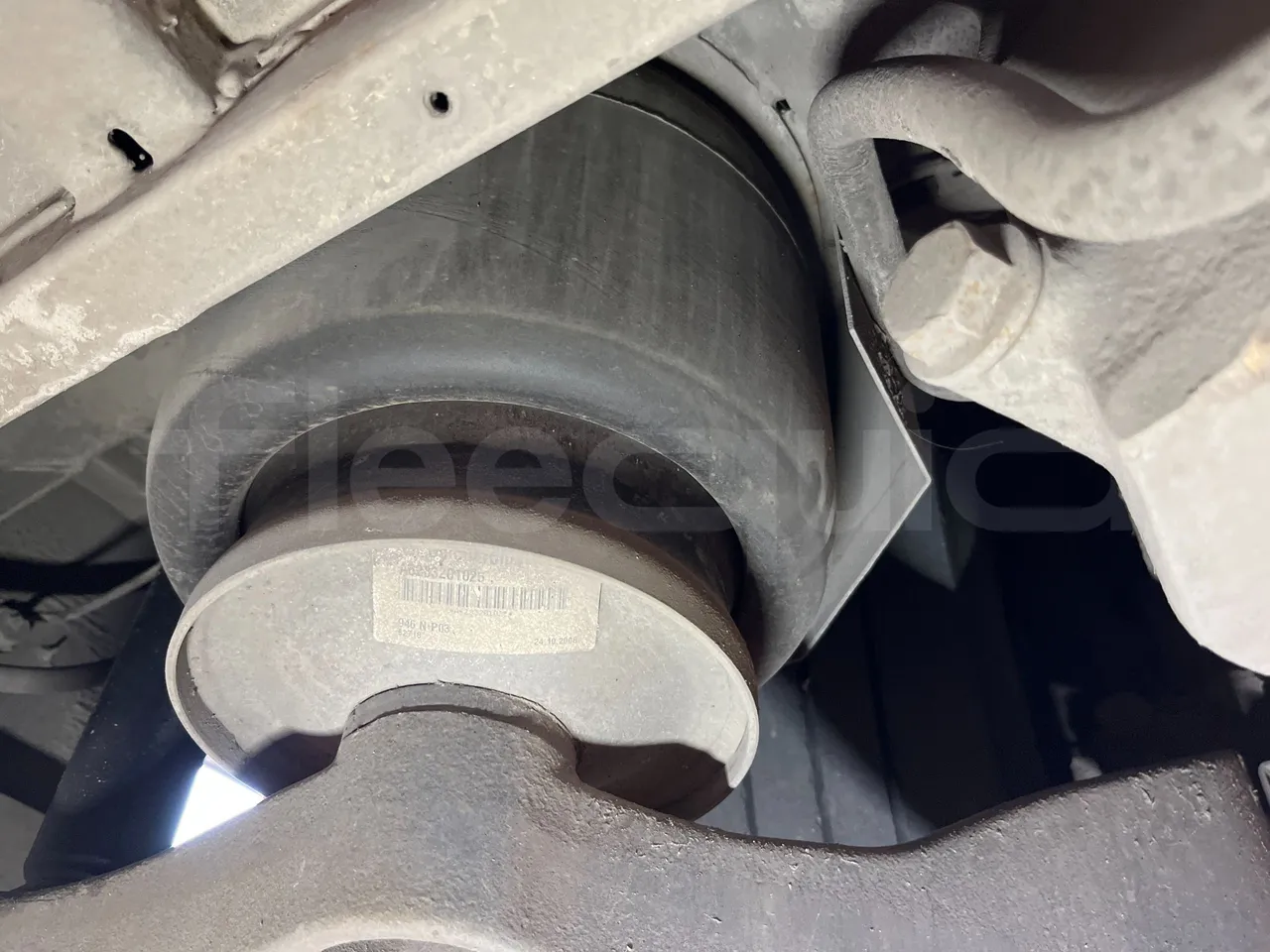 Mercedes-Benz Citaro G 0530 - Euro5 - 260kW - 17.940mt - axle 3 air springs 1 right