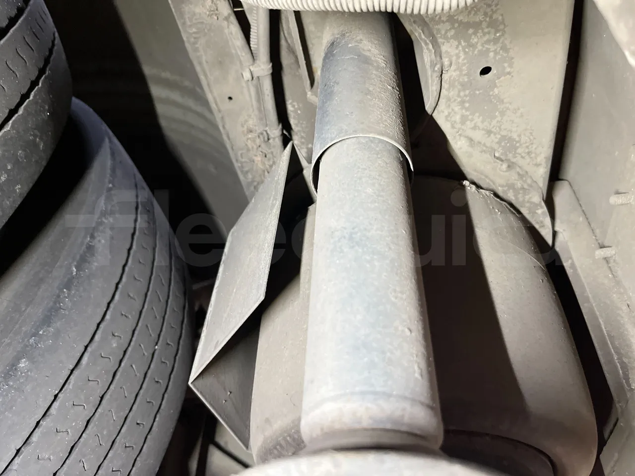 Mercedes-Benz Citaro G 0530 - Euro5 - 260kW - 17.940mt - axle 2 shock absorbers 1 right