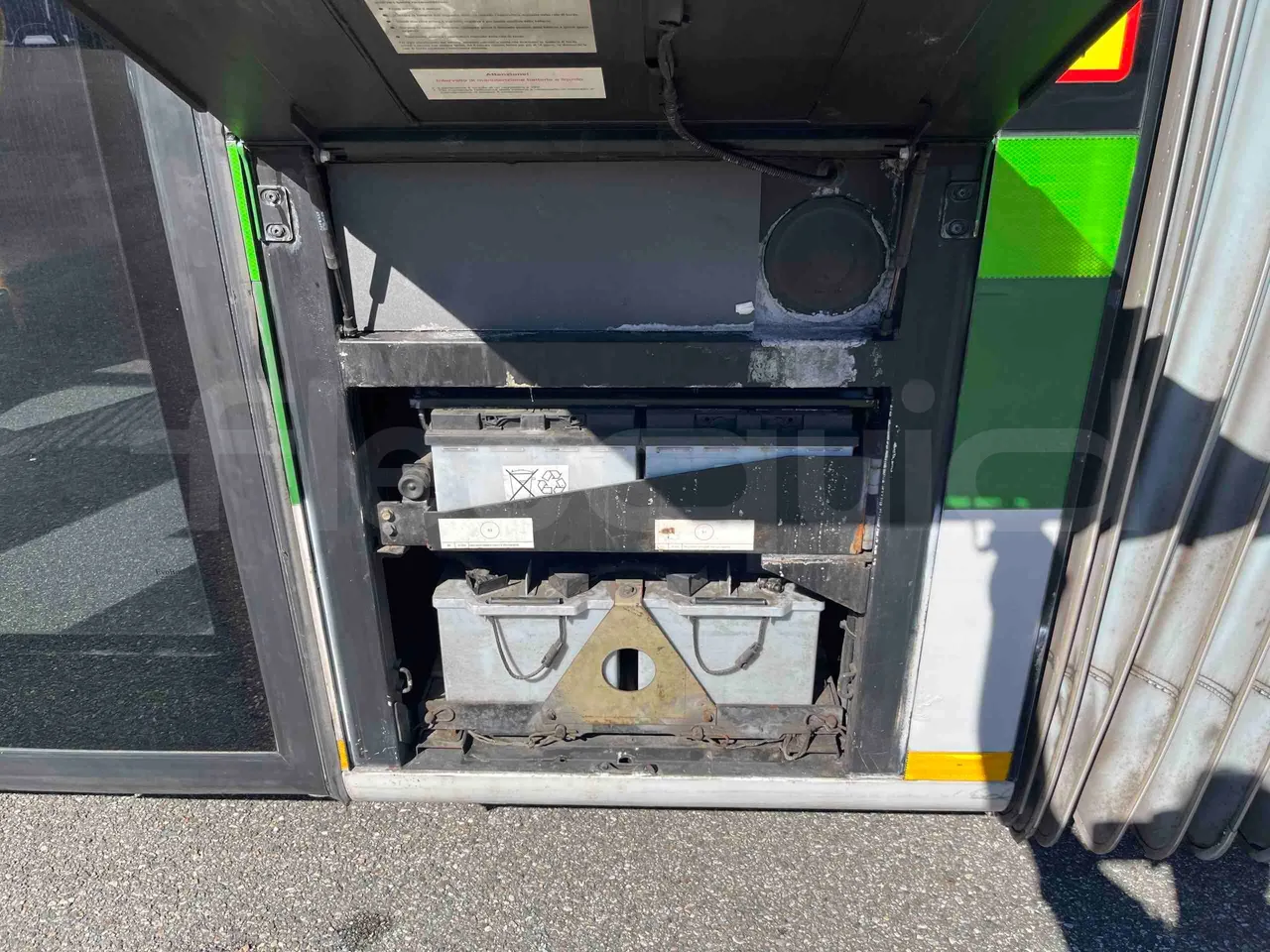 Mercedes-Benz Citaro G - external compartments photo
