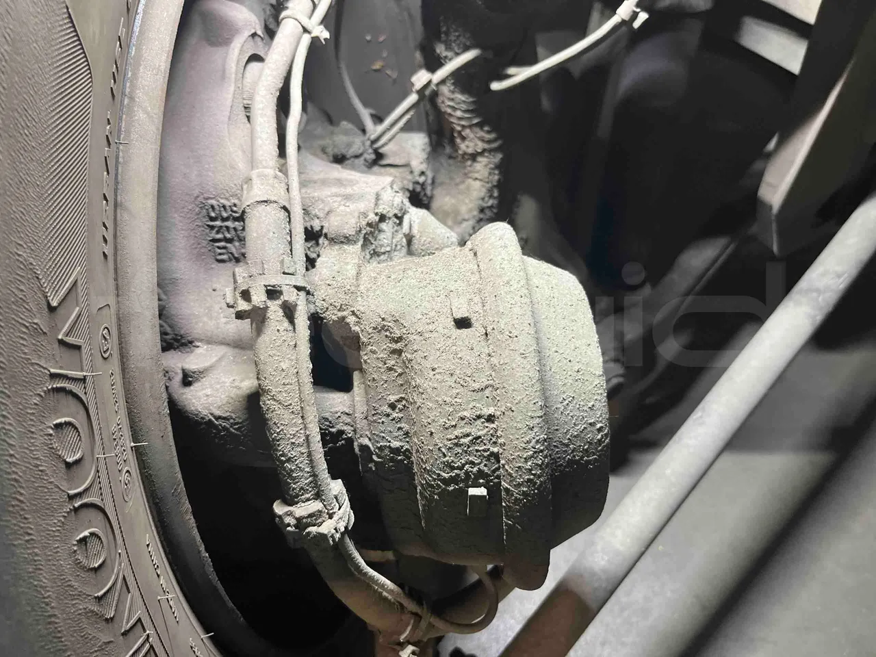 Mercedes-Benz Citaro G - First Axle Brake Calipers Right Side