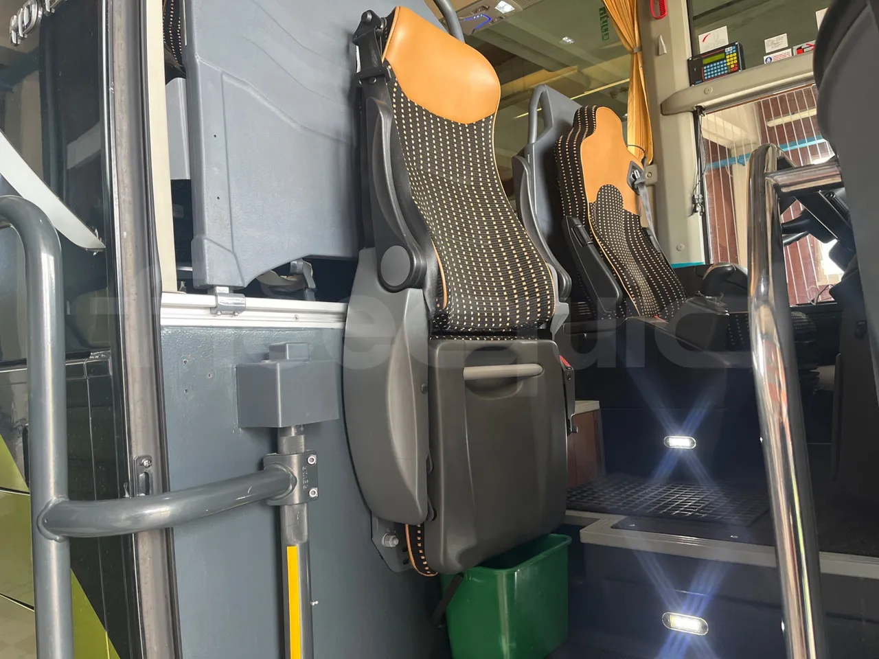 Temsa Safari HD HD12 - EUR6 - 320kW - 12.276m - hostess seat photo