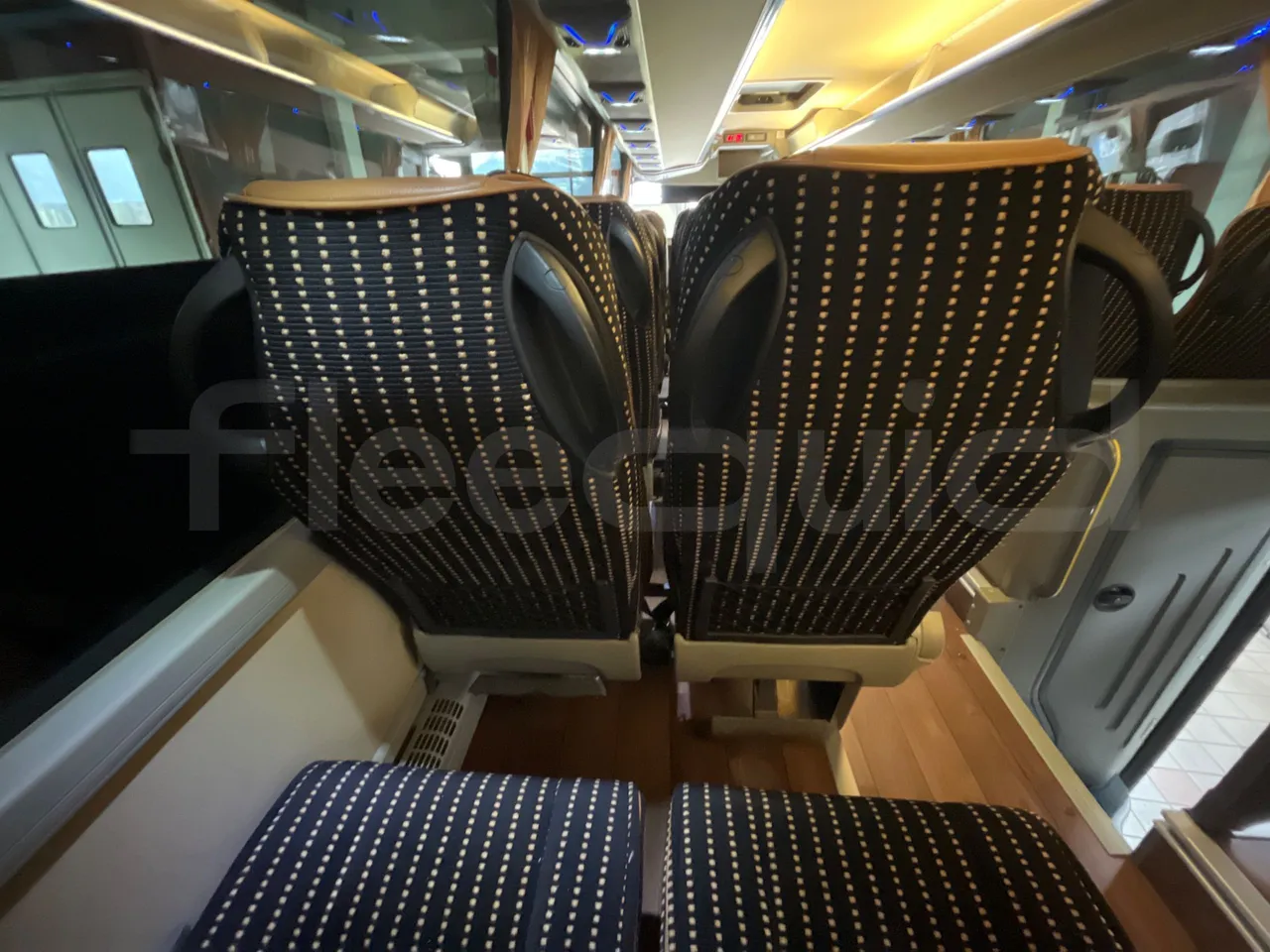 Temsa Safari HD HD12 - EUR6 - 320kW - 12.276m - table detail photo