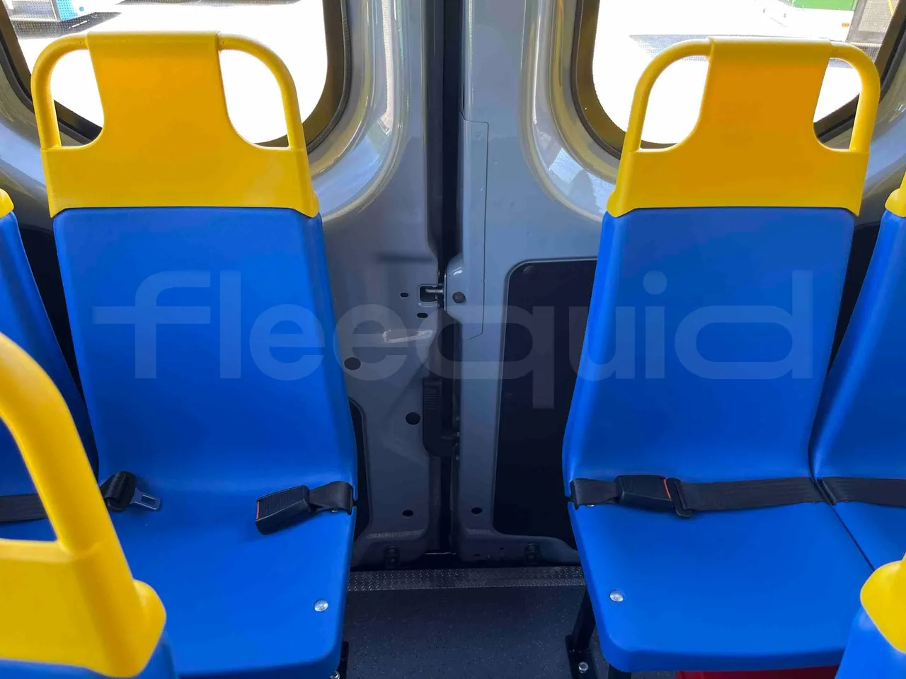Iveco Daily - floor hatches photo