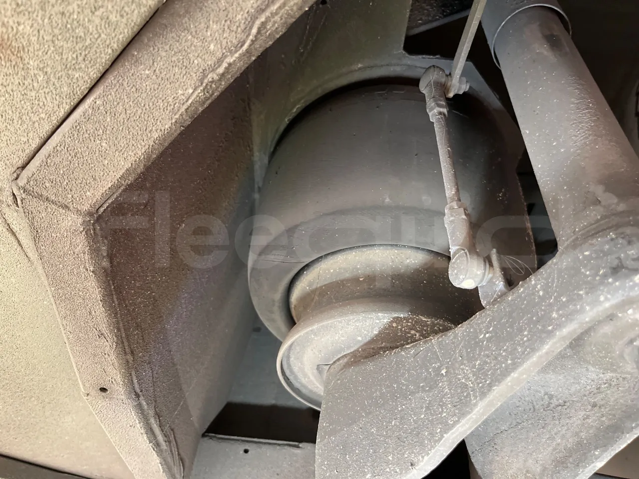 Iveco Magelys SFR2XX QC E8CN - Euro6 - 294Kw - 12,830mt - axel 2 air springs 1 left