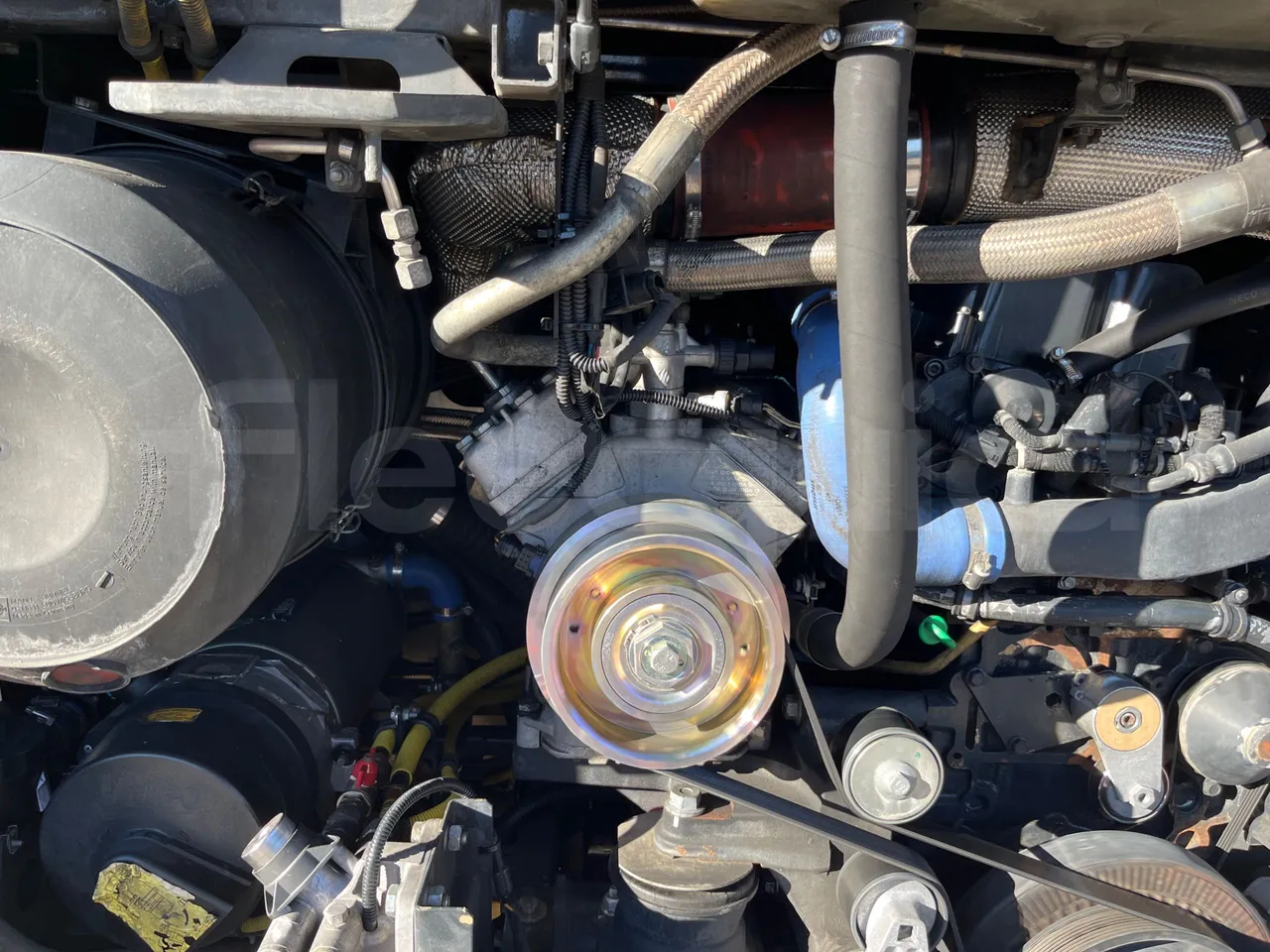 Iveco Magelys SFR2XX QC E8CN - Euro6 - 294Kw - 12,830mt - air conditioning compressor