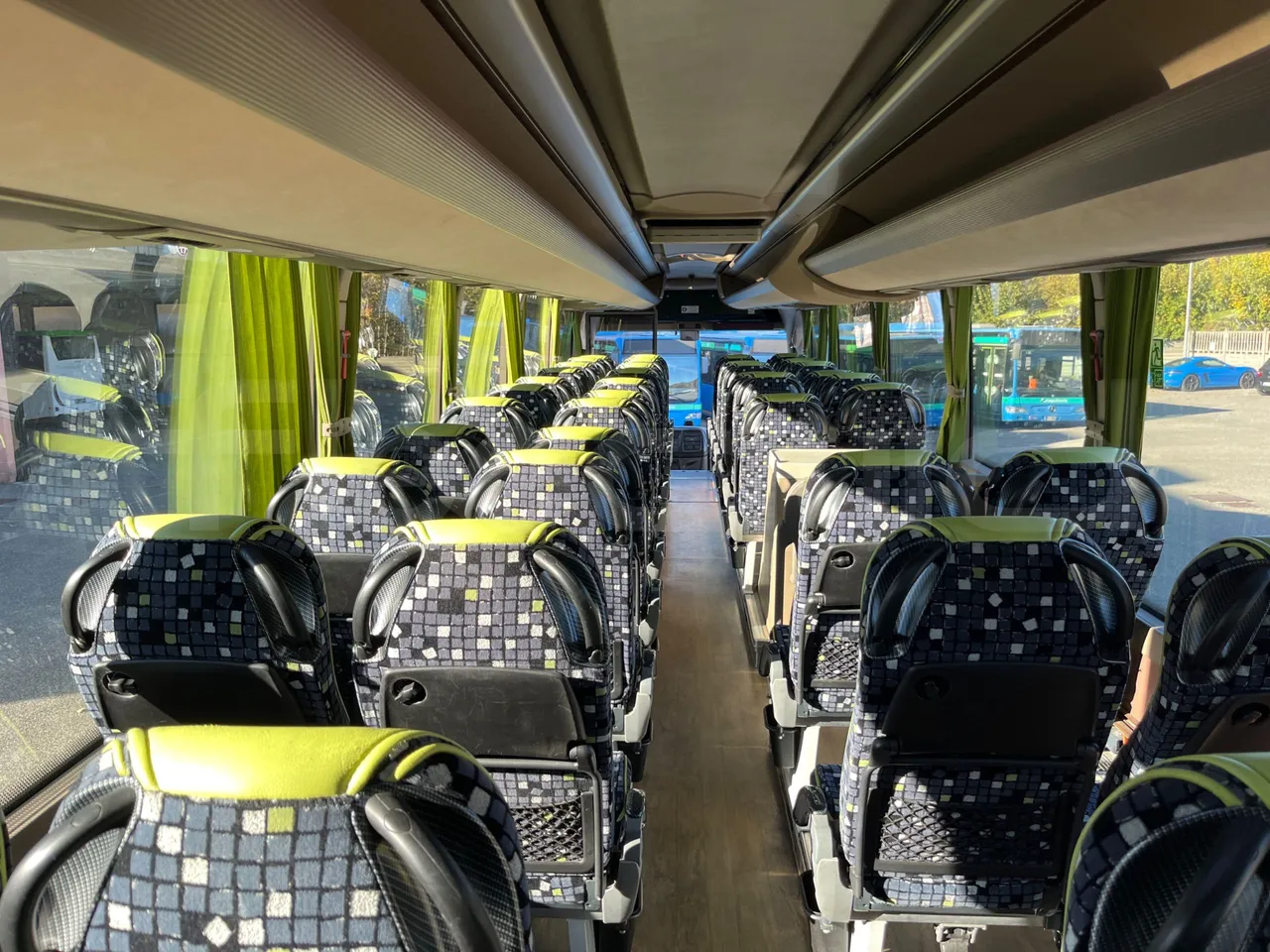 Iveco Magelys SFR2XX QC E8CN - Euro6 - 294Kw - 12,830mt - forward view all seats last row height