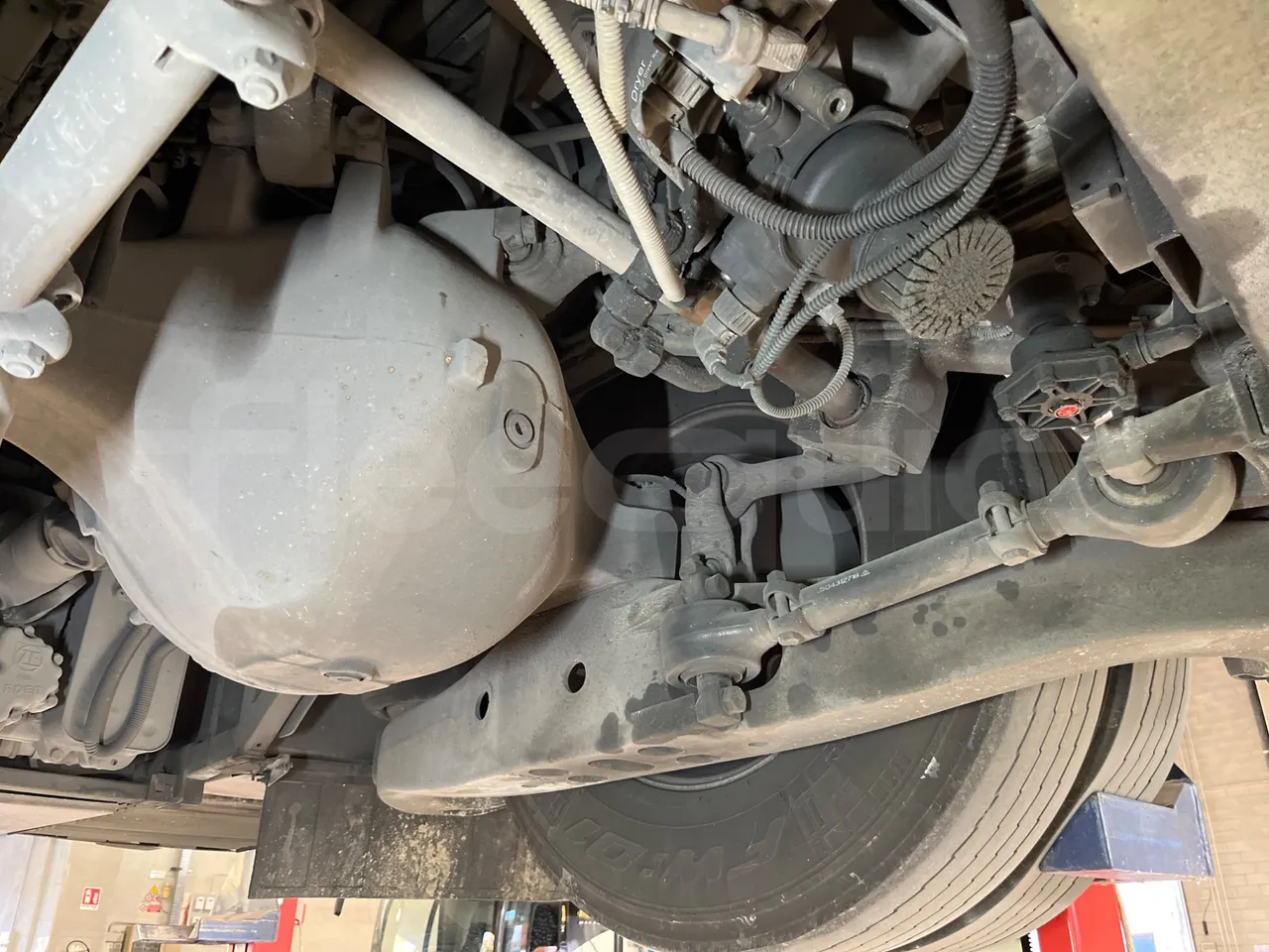 Iveco Magelys SFR2XX QC E8CN - Euro6 - 294Kw - 12,830mt - axle 3 left side