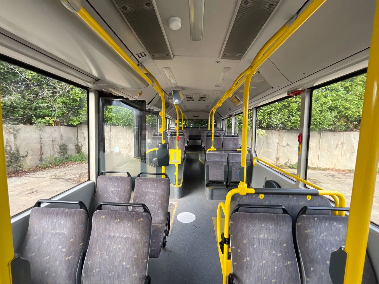 Man Lion's City A21 - EUR5 - 206kW - 11.980m - reverse view middle aisle