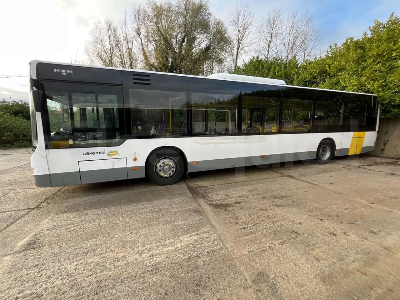 Man Lion's City A21 - EUR5 - 206kW - 11.980m - right side doors closed