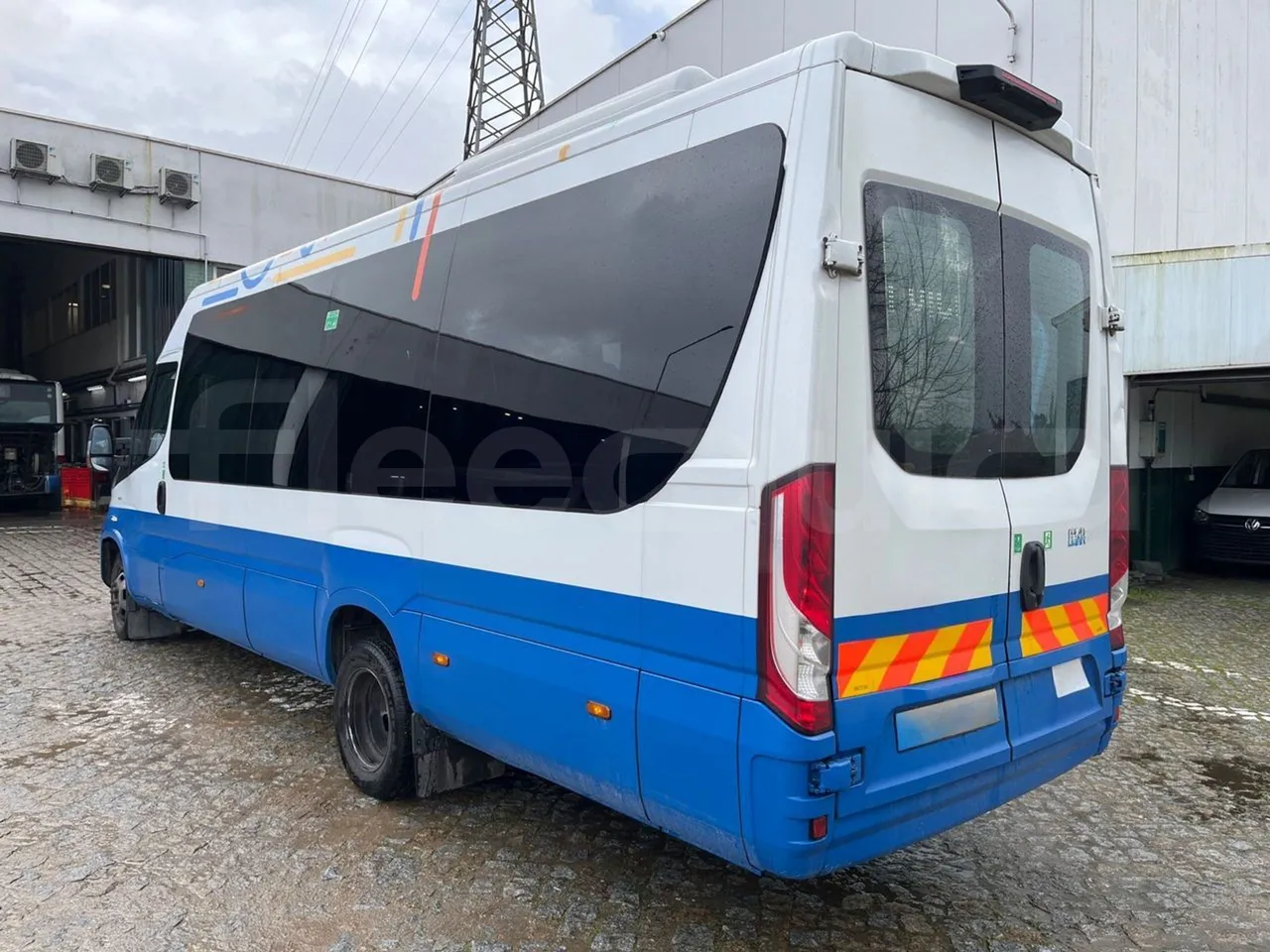 Iveco Daily A50/UNVI VENDAL - Euro 6 - 129 kW - 7.5 mt - 3/4 left rear side