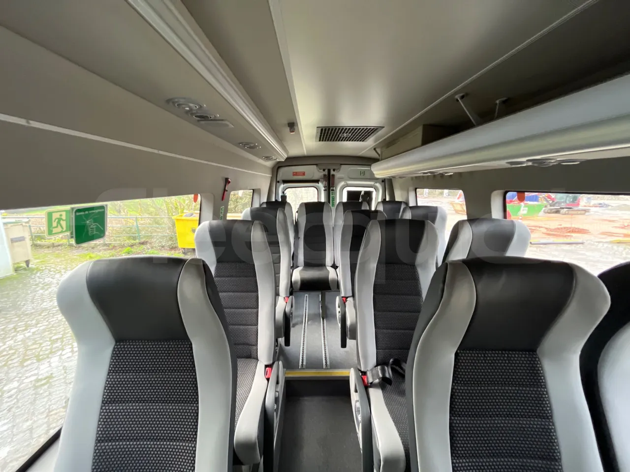 Iveco Daily A50/UNVI VENDAL - Euro 6 - 129 kW - 7.5 mt - reverse view middle aisle