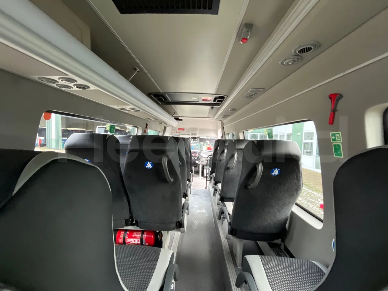 Iveco Daily A50/UNVI VENDAL - Euro 6 - 129 kW - 7.5 mt - forward view all seats last row height