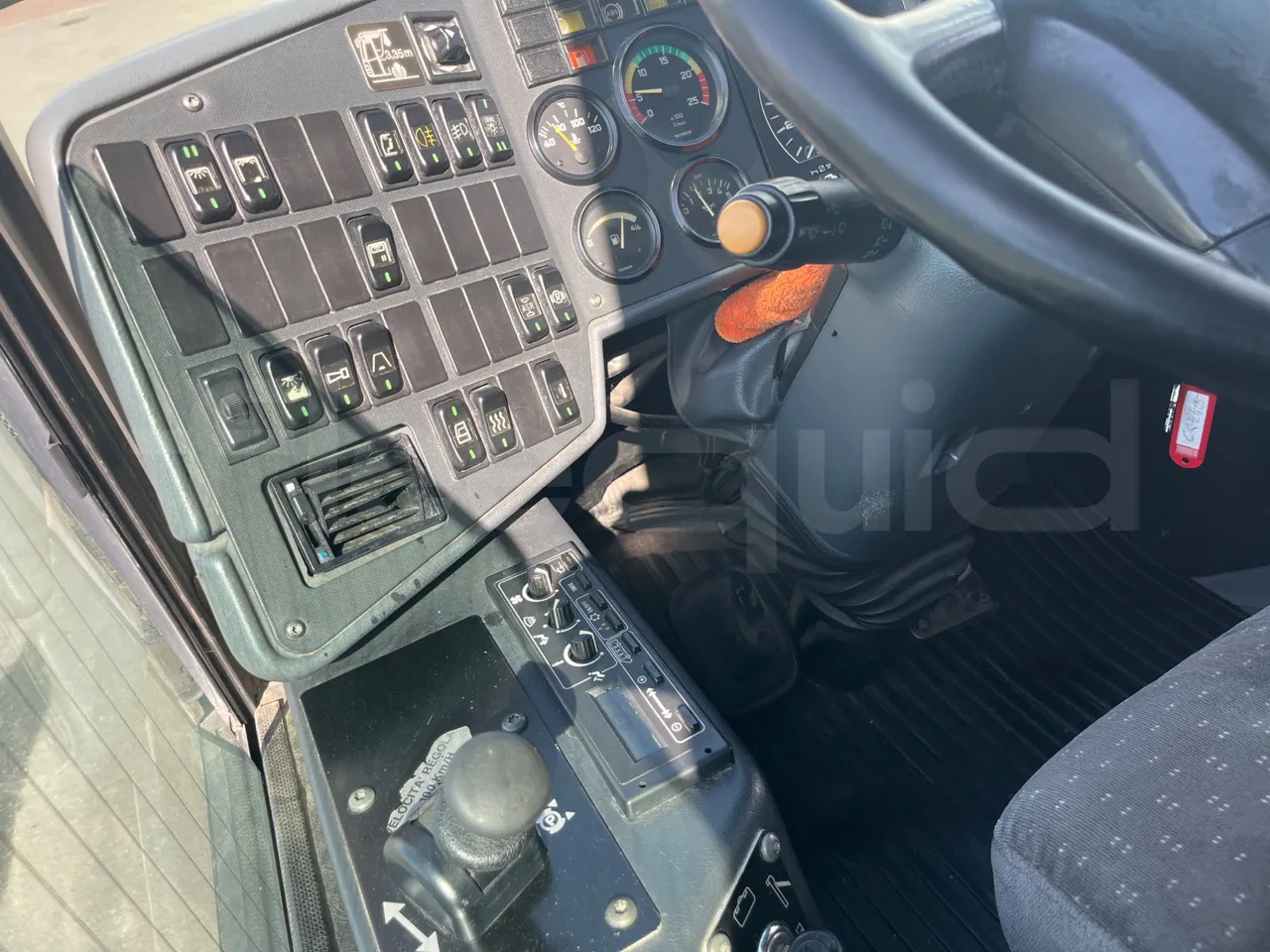 Setra S315 GT/ Euro 3 - 260 Kw - 12 Mt - onboard devices 1