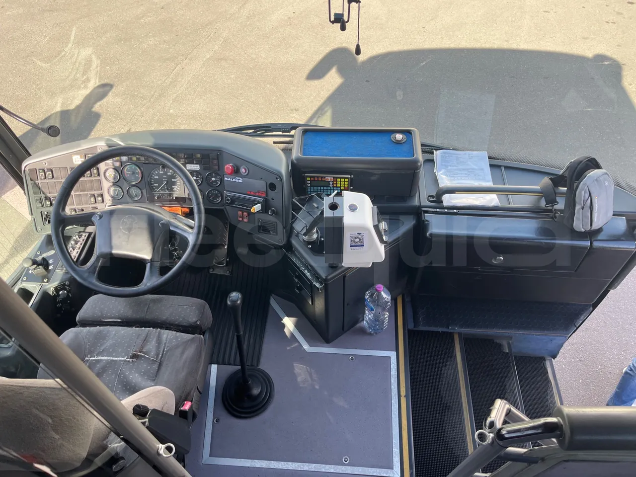 Setra S315 GT/ Euro 3 - 260 Kw - 12 Mt - buttons panels on