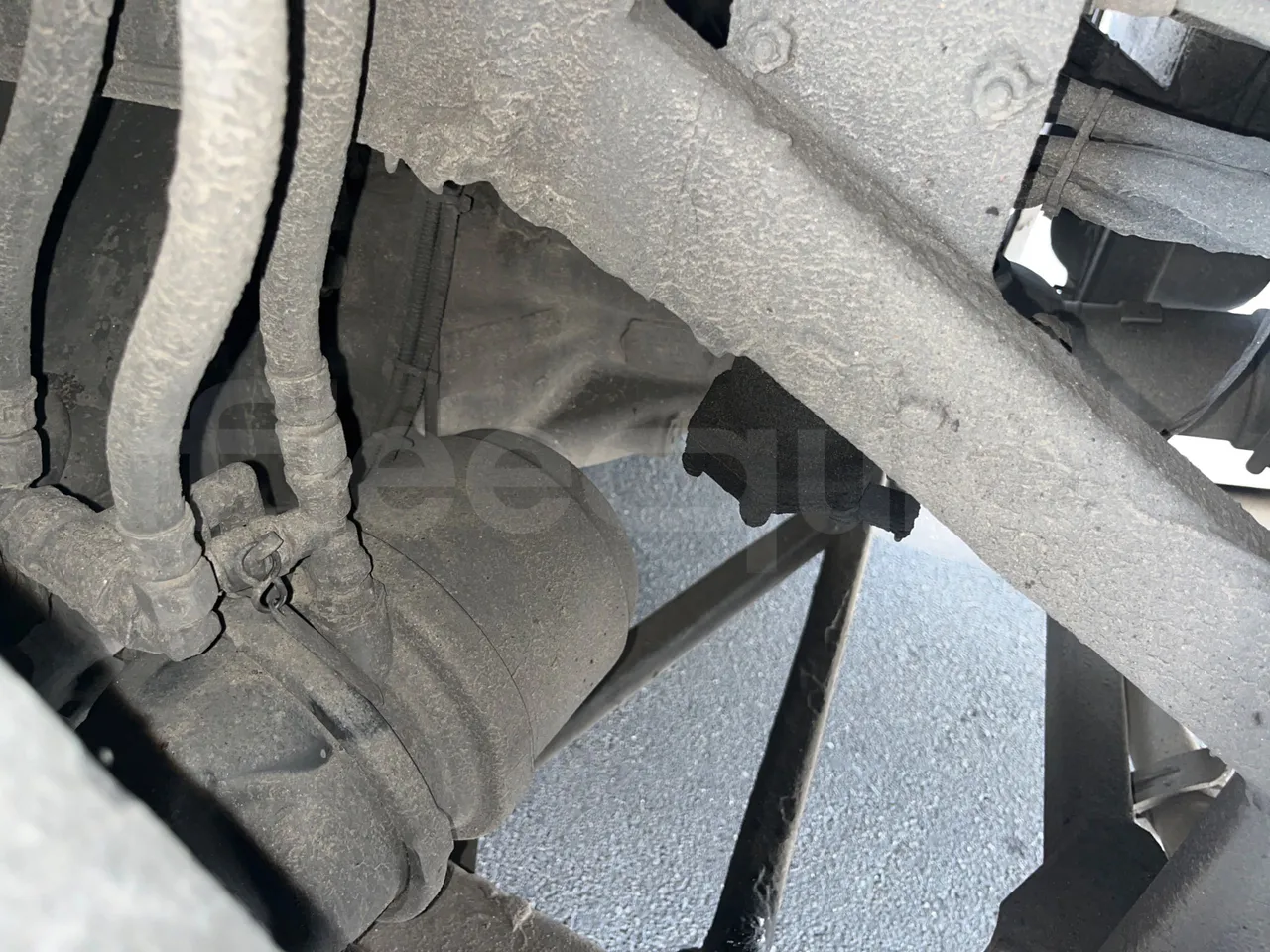 Setra S315 GT/ Euro 3 - 260 Kw - 12 Mt - axle 2 caliper brakes left