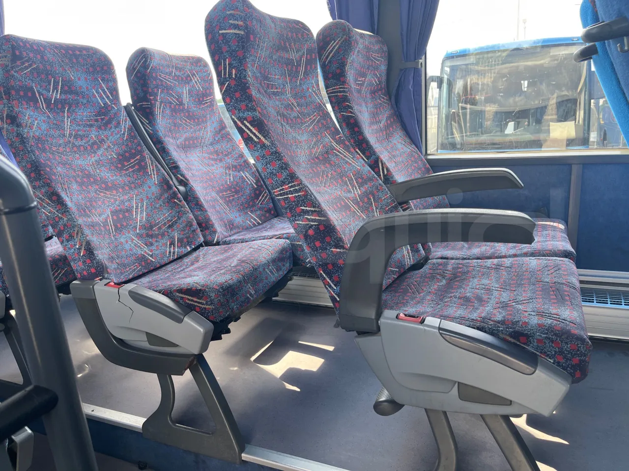 Setra S315 GT/ Euro 3 - 260 Kw - 12 Mt - single seat detail
