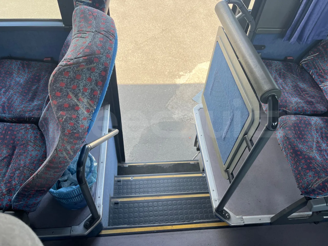 Setra S315 GT/ Euro 3 - 260 Kw - 12 Mt - disabled area photo