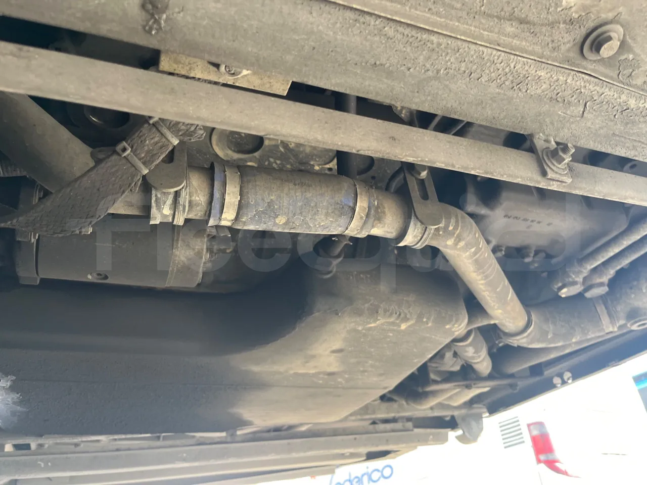 Setra S315 GT/ Euro 3 - 260 Kw - 12 Mt - engine without protection