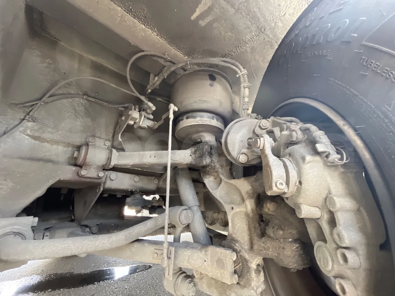 Setra S315 GT/ Euro 3 - 260 Kw - 12 Mt - front shock absorbers left