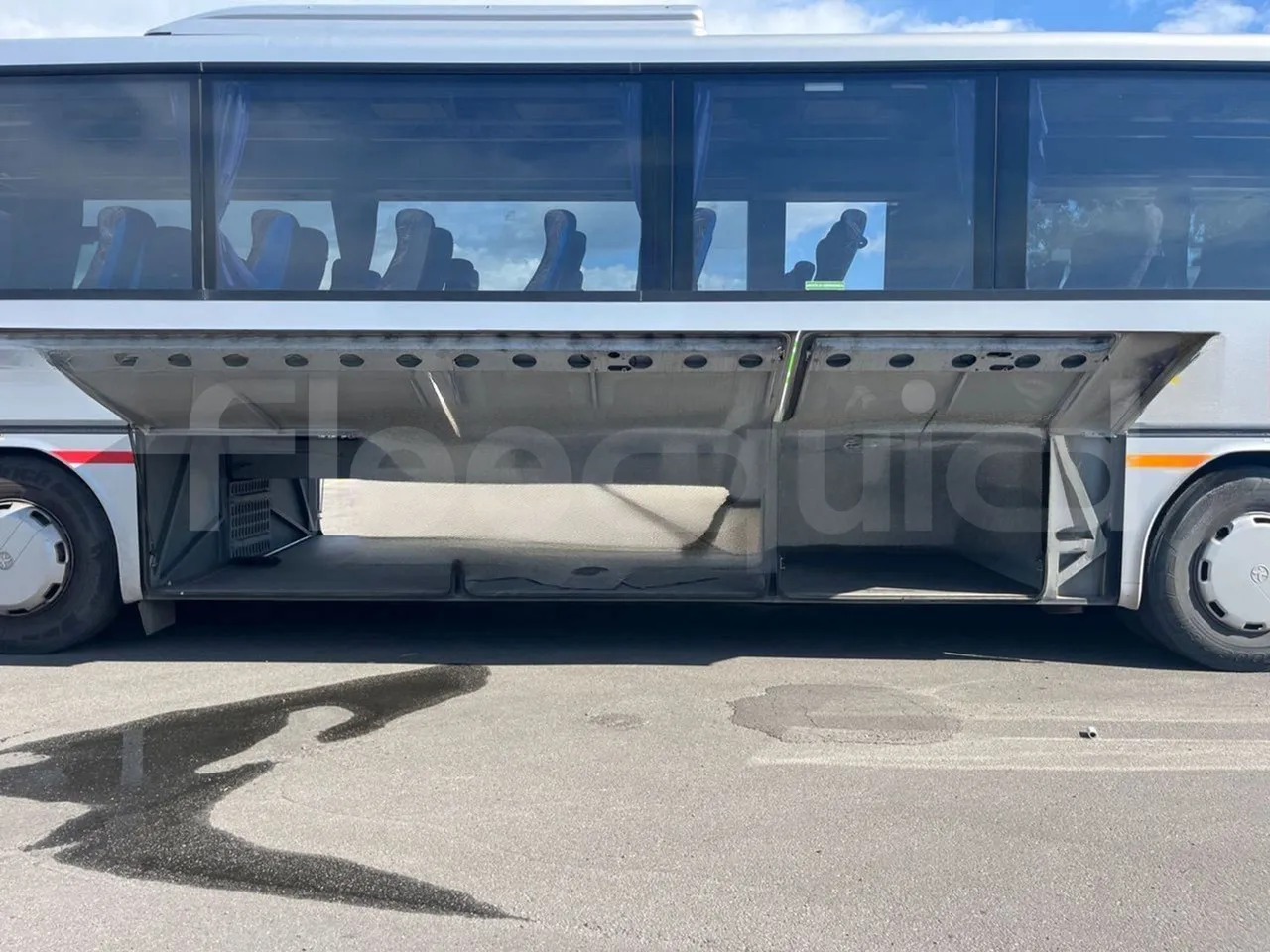 Setra S315 GT/ Euro 3 - 260 Kw - 12 Mt - luggage rack photo