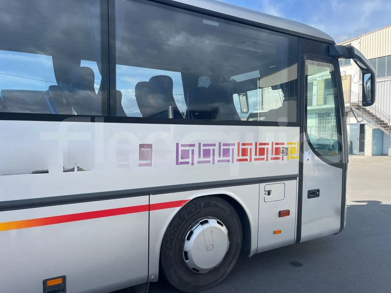 Setra S315 GT/ Euro 3 - 260 Kw - 12 Mt - platform open photo