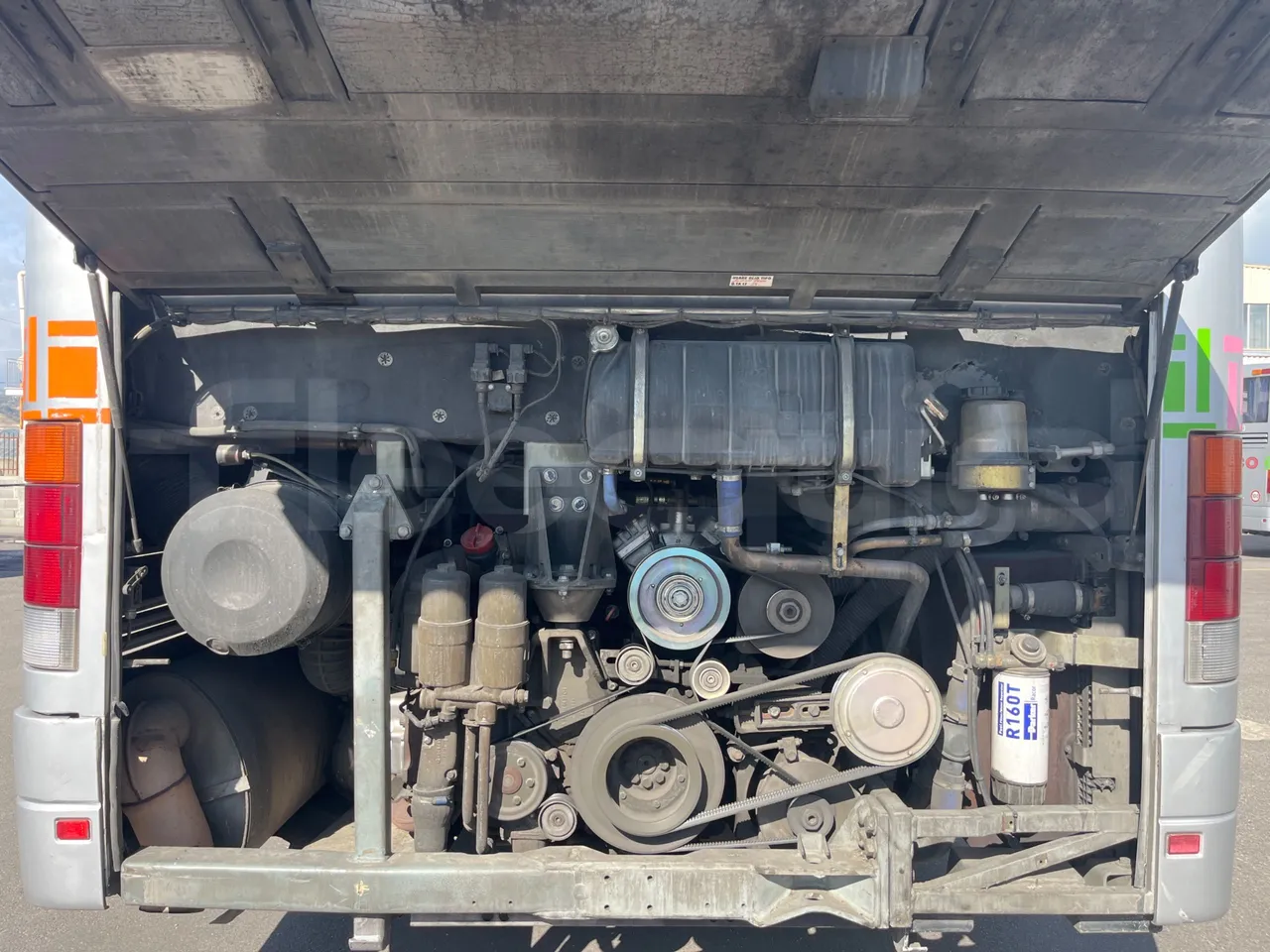 Setra S315 GT/ Euro 3 - 260 Kw - 12 Mt - rear hatch open