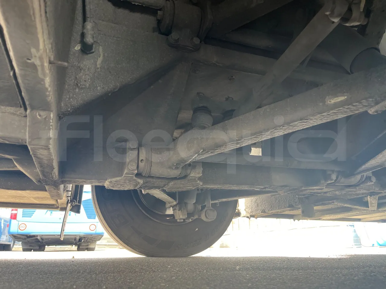 Setra S315 GT/ Euro 3 - 260 Kw - 12 Mt - front axle right side