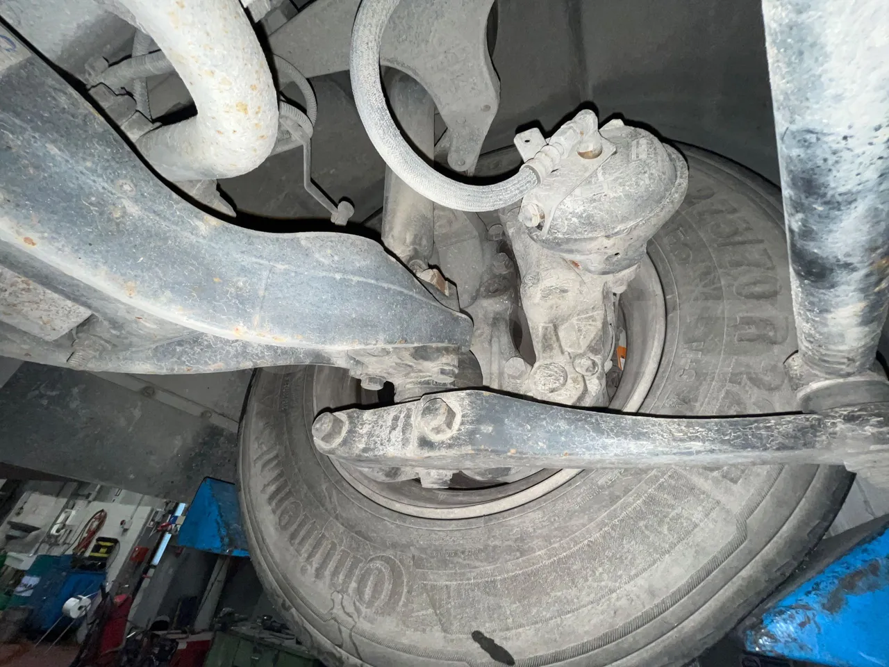 Irisbus Citelis PS09D1 PS09D1-98  - Euro5 - 213kW - 11.990mt - front brake calipers left