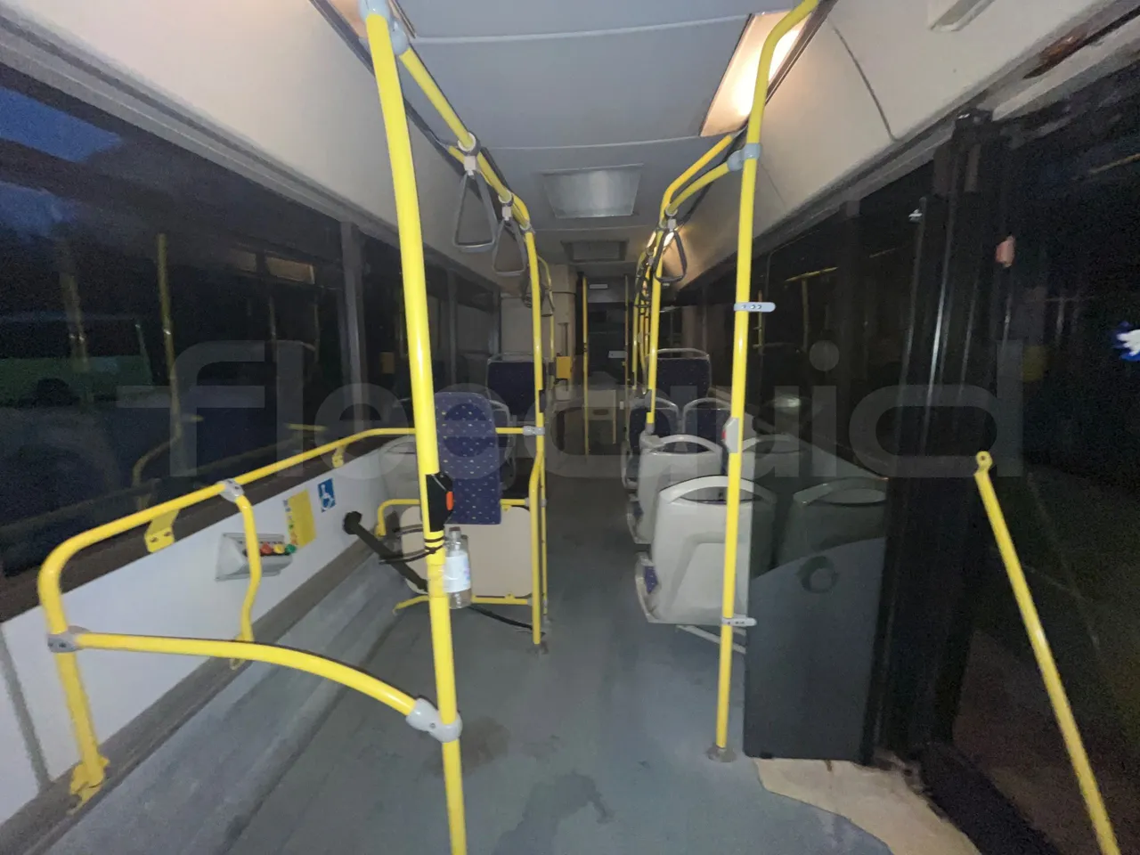 Irisbus Citelis PS09D1 PS09D1-98  - Euro5 - 213kW - 11.990mt - forward view middle aisle