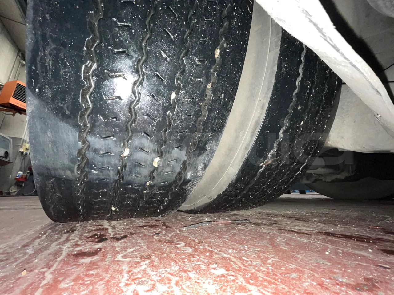 Irisbus Citelis PS09D1 PS09D1-98  - Euro5 - 213kW - 11.990mt - tread condition front tires right