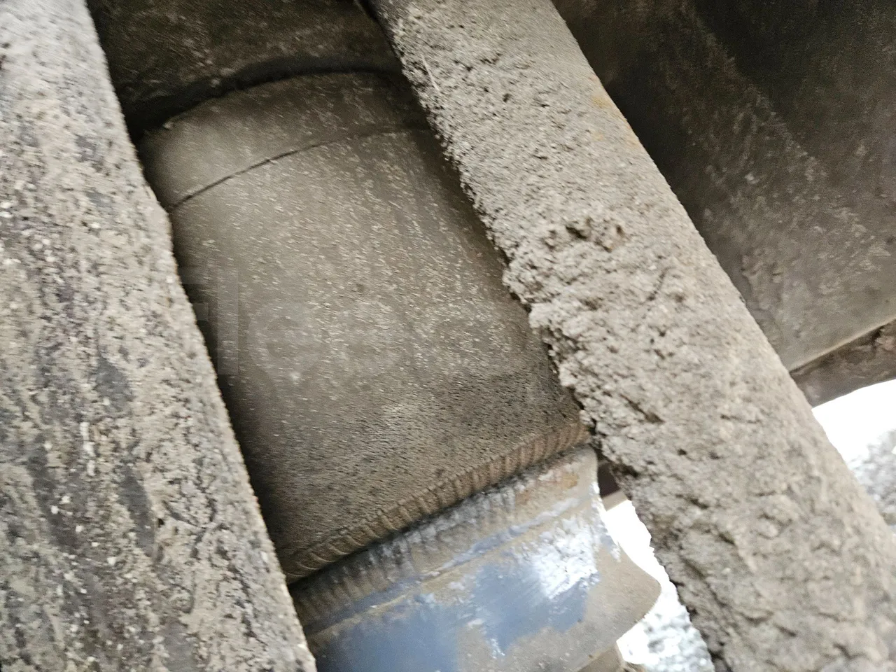 Setra S317UL UL - Euro3 - 220kW - 13.850mt - axel 2 air springs 1 right