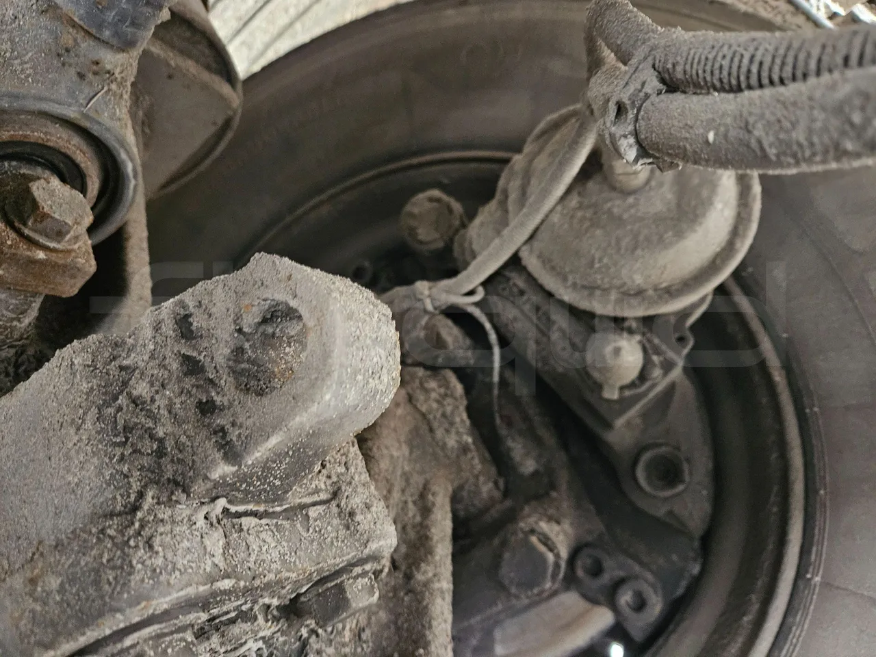 Setra S317UL UL - Euro3 - 220kW - 13.850mt - axel 3 caliper brakes right