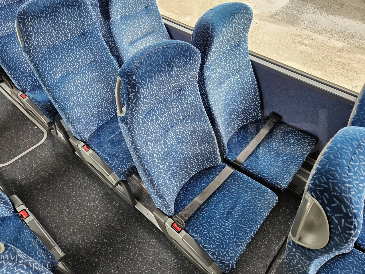 Setra S317UL UL - Euro3 - 220kW - 13.850mt - central seat safety belt