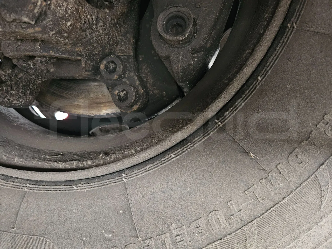 Setra S317UL UL - Euro3 - 220kW - 13.850mt - axel 3  discs right