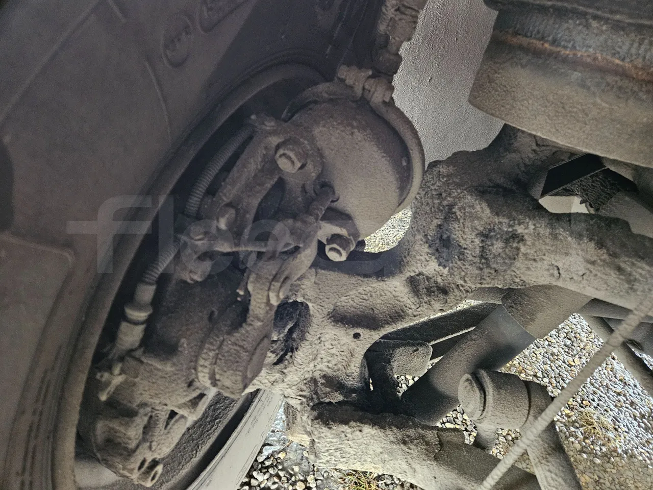 Setra S317UL UL - Euro3 - 220kW - 13.850mt - front brake calipers right