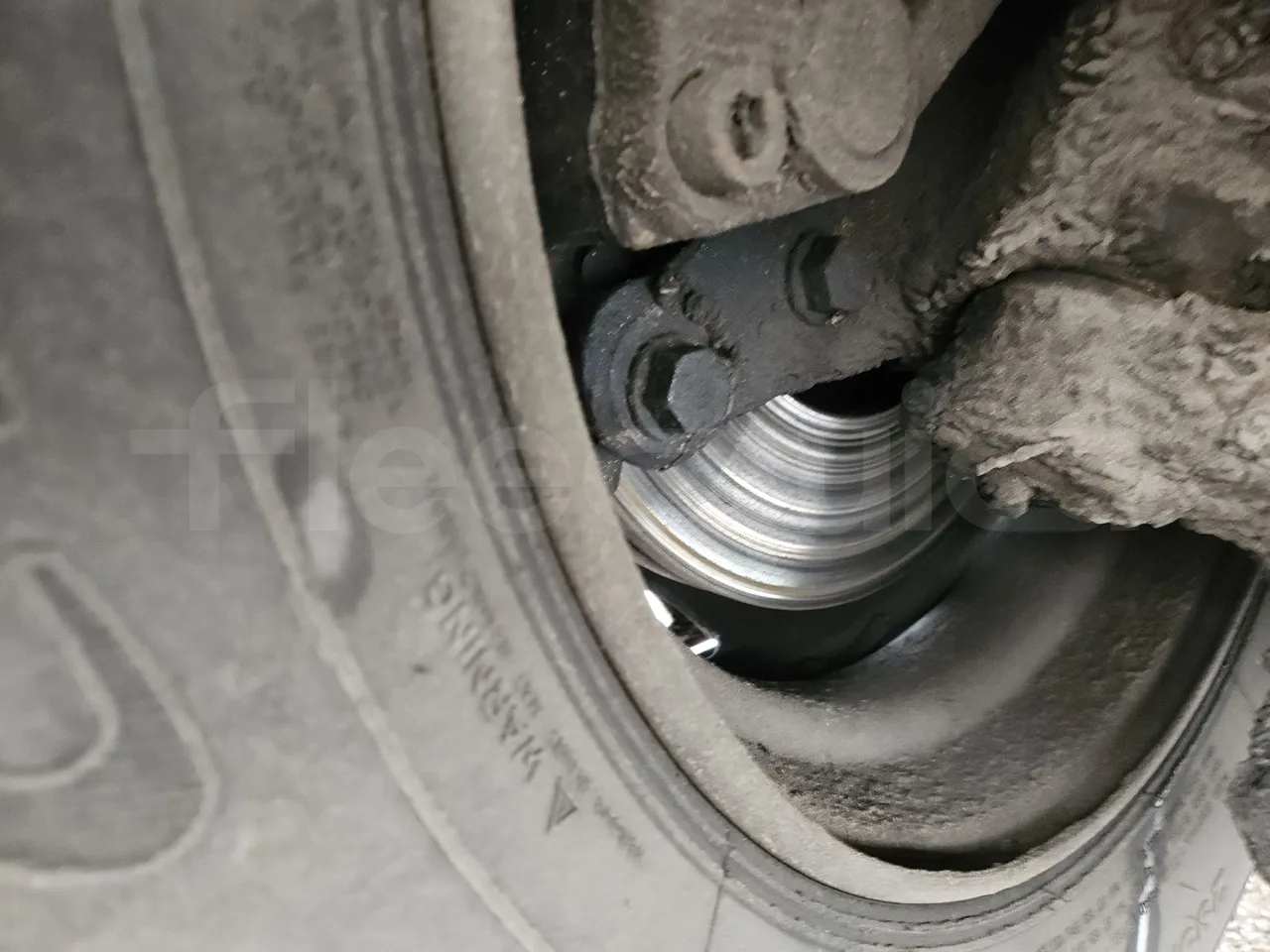 Setra S317UL UL - Euro3 - 220kW - 13.850mt - front discs right