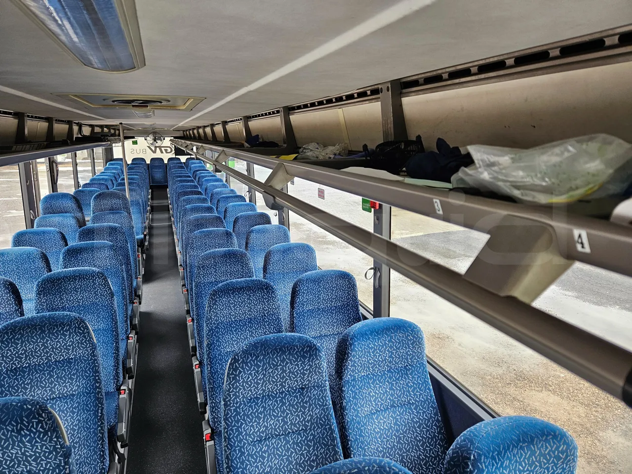 Setra S317UL UL - Euro3 - 220kW - 13.850mt - handrails photo