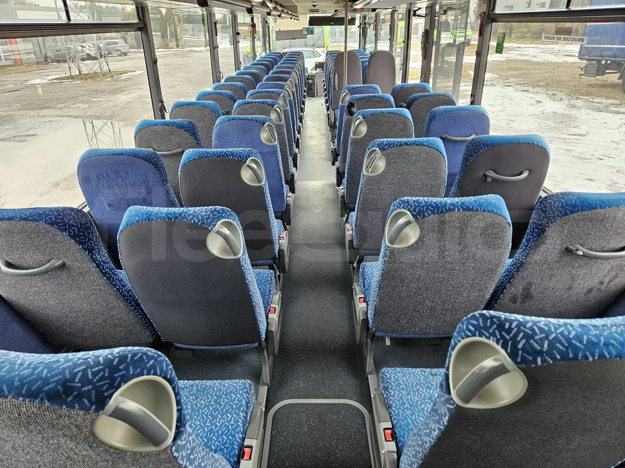 Setra S317UL UL - Euro3 - 220kW - 13.850mt - forward view all seats last row height