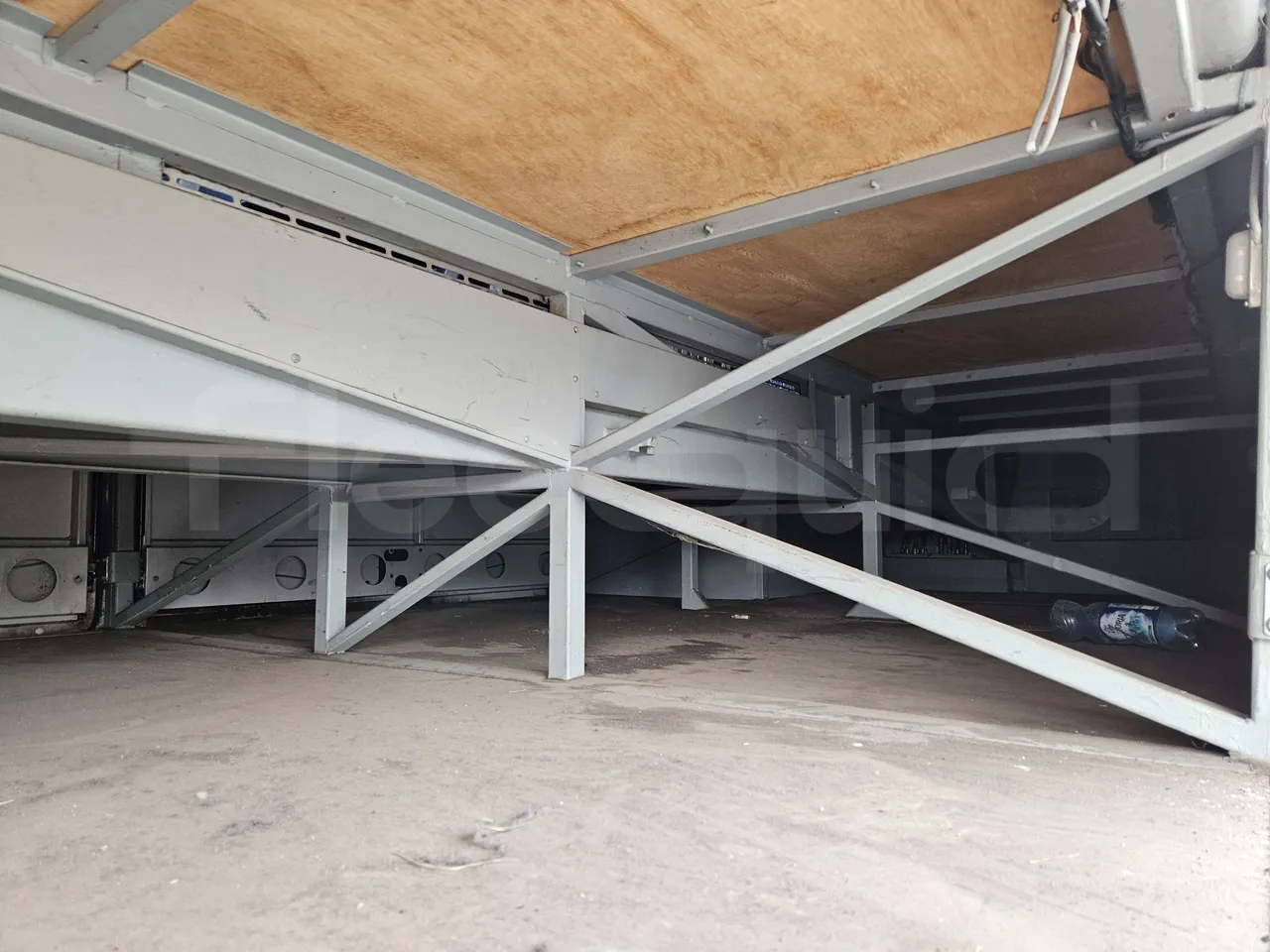 Setra S317UL UL - Euro3 - 220kW - 13.850mt - internal frame rust check