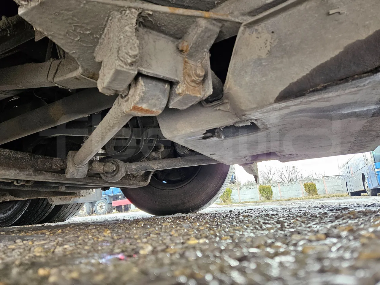 Setra S317UL UL - Euro3 - 220kW - 13.850mt - axle 3 left side