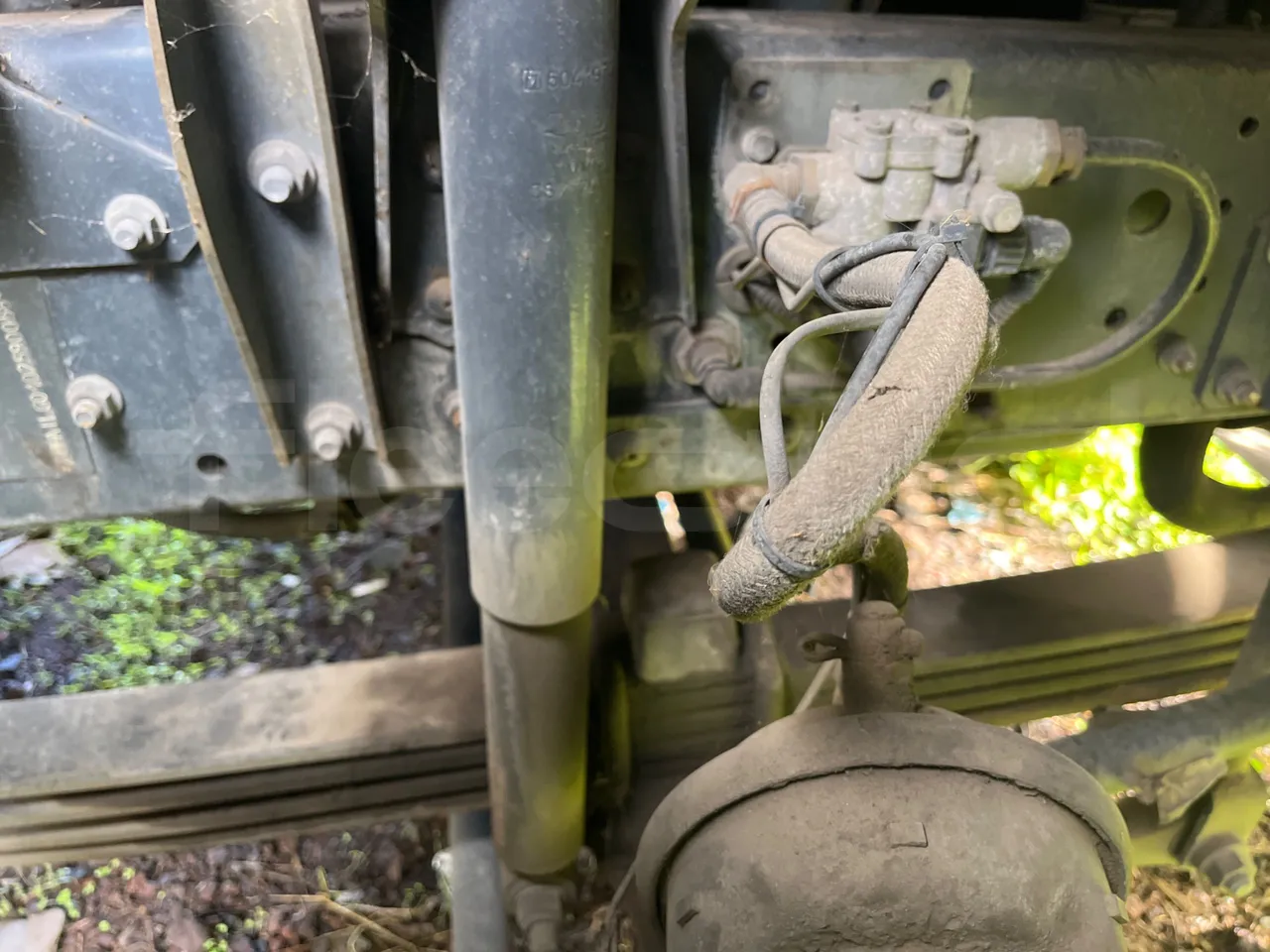 Iveco Faun Viatek 160/150 E4 SK600 - Euro5- 160kW - 6.917mt - front shock absorbers right