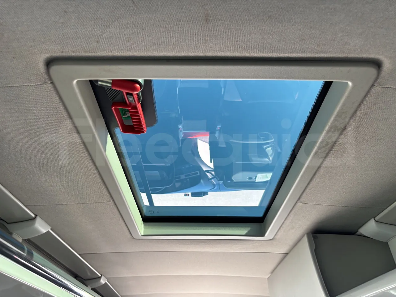Setra S516 - Roof Hatch 1
