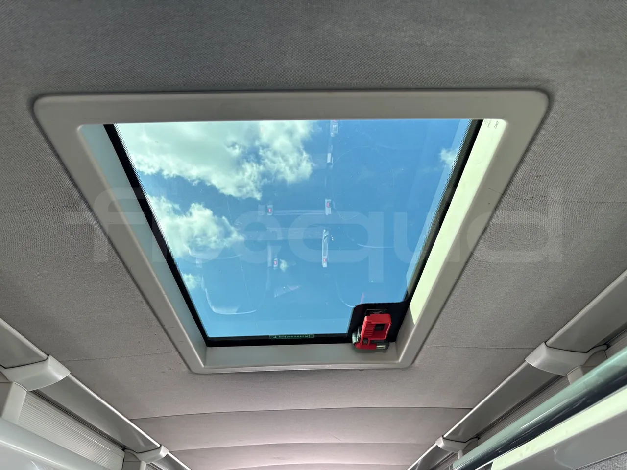 Setra S516 - Roof Hatch 2